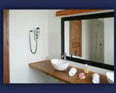 L'Hirondelle Self Catering Guest House - 29