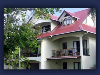 L'Hirondelle Self Catering Guest House - 13