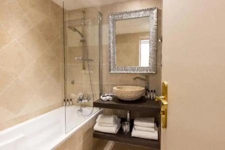 Hôtel l'Abbaye - 48