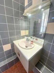 CALVI APPT T2 OF QUALITY, SEASIDE AND CITY CENTER - 35