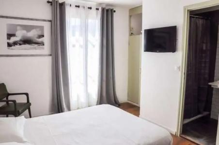 Hôtel Les Arbousiers - 41