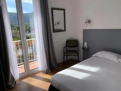 Hôtel Les Arbousiers - 36