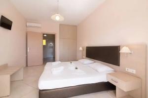 Yakinthos Hotel, Laganas