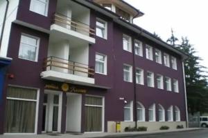 Family Hotel Helios, Sevlievo