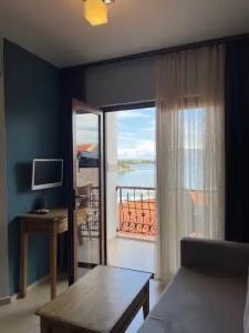 Veziroğlu Apart - 100