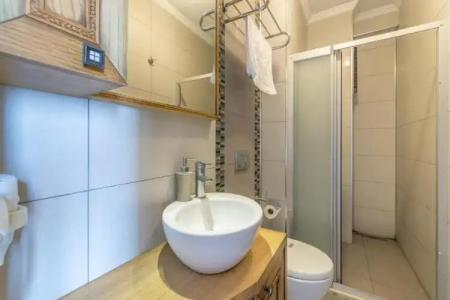 Veziroğlu Apart - 130