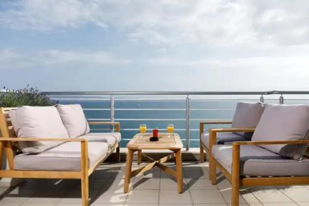 Ark Beach Apartments - 42