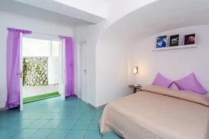 Romildanna Relais, Ischia Town