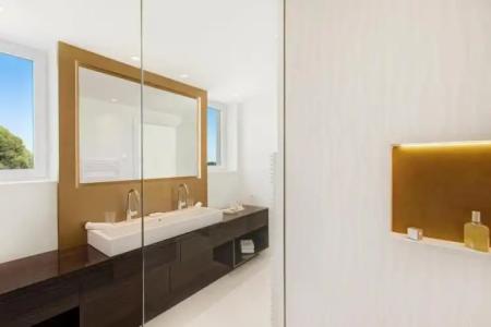 Portals Hills Boutique - 8