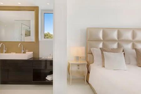 Portals Hills Boutique - 80