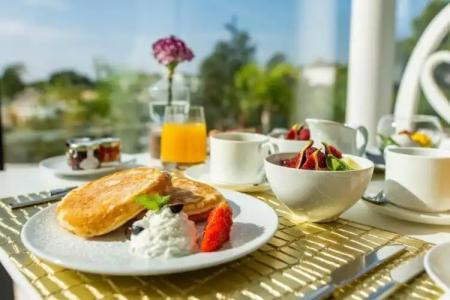 Portals Hills Boutique - 11