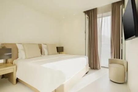 Portals Hills Boutique - 2