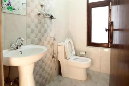 Royal Atlantic Home - 25