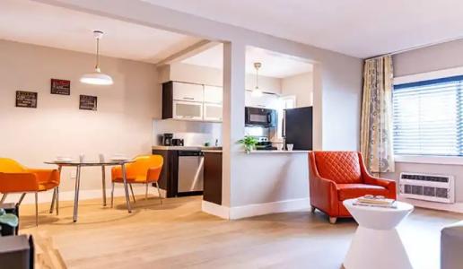 Beachside All Suites - 30