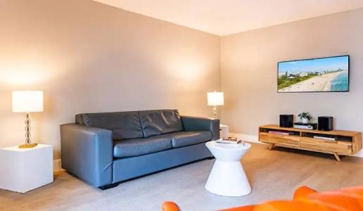 Beachside All Suites - 31