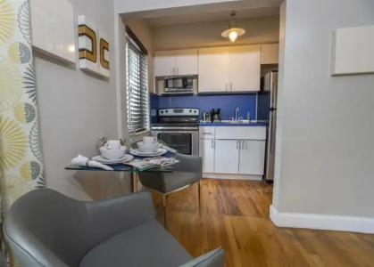 Beachside All Suites - 15