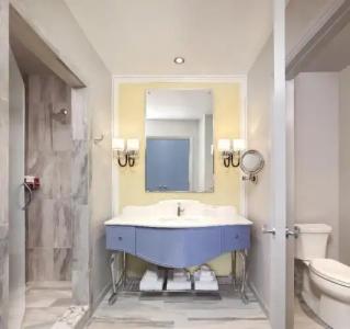 Grand Bohemian Charleston, Autograph Collection - 30