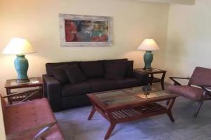 Vista Grande Resort - A Gay Men's Resort, Palm Springs