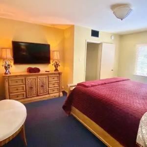 Vista Grande Resort - A Gay Men's Resort - 67