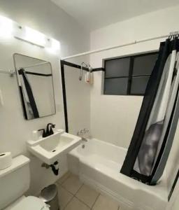 Vista Grande Resort - A Gay Men's Resort - 43