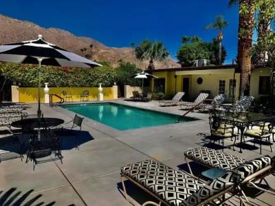Vista Grande Resort - A Gay Men's Resort - 8
