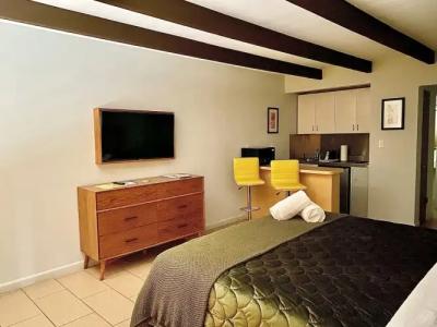 Vista Grande Resort - A Gay Men's Resort - 133