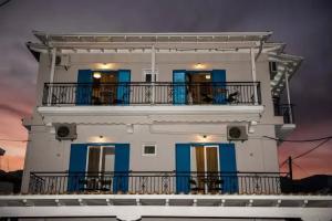 Summer Bed Nydri, Nydri