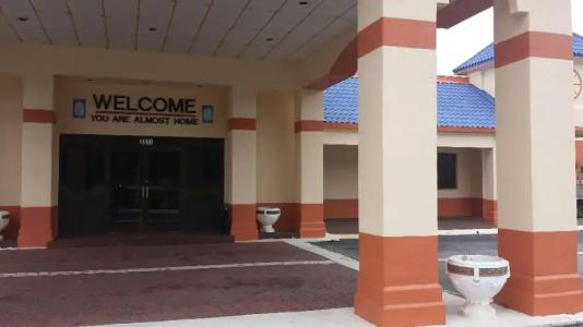 OYO Greensboro East I 40 - 0