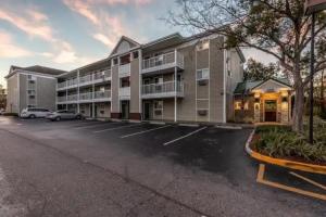 HomeTowne Studios Orlando-Cassleberry, Orlando