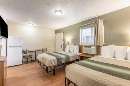 HomeTowne Studios Orlando-Cassleberry - 13