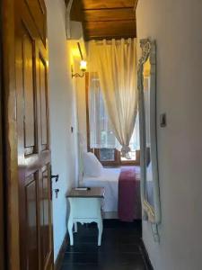 ARİSTONİCUS BUTİK - 40