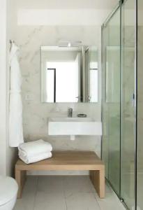 Filario & Residences - 300