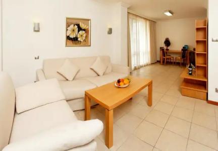 Emerald Beach Resort & Spa - 3