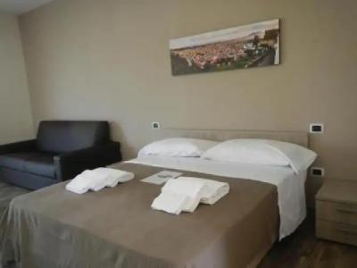 Zia Bi Bed And Breakfast - 4