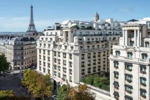 Four Seasons Hotel George V, Paris