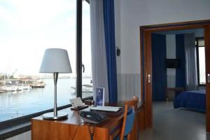 Hotel Transatlantico, Naples