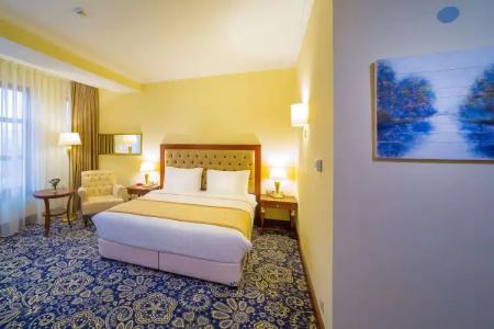 Ramada by Wyndham - 101