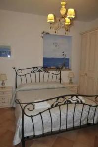 Viola di Mare Rooms and Parking - 10
