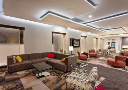 Holiday Inn Express & Suites ANAHEIM RESORT AREA by IHG - 13