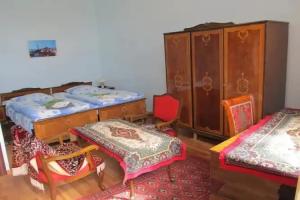 Artush & Raisa B&B, Gyumri