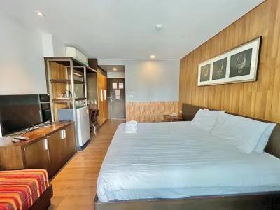 Huern Nana Jomsawan - 26