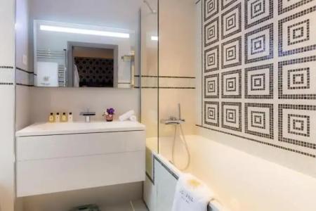 The One Alma Paris - 37