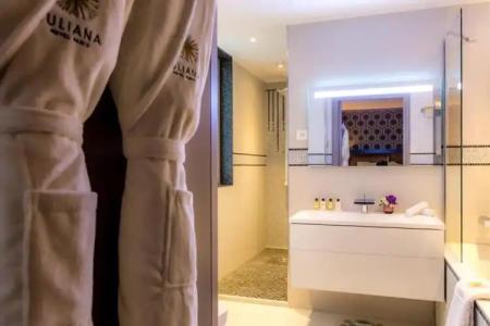 The One Alma Paris - 38