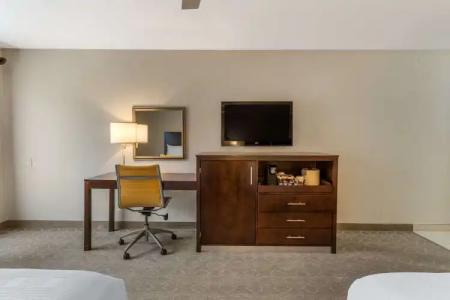 Best Western Plus Monterey Inn - 36