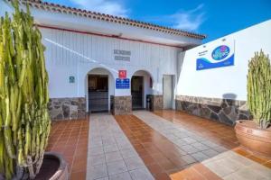 Ona El Marqués, Puerto de Santiago