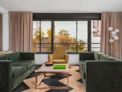 Le Rayz Vendome - 111