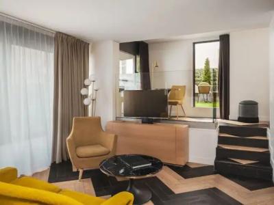 Le Rayz Vendome - 110