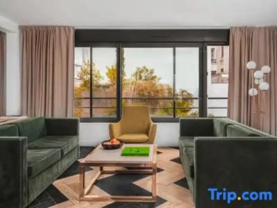 Le Rayz Vendome - 130