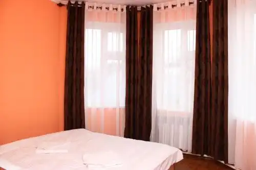 Barchyn Guest House - 11