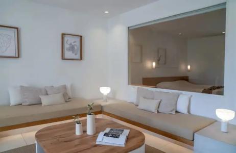 Andronikos - Adults Only - 125